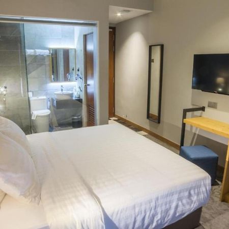 Redpine Boutique Hotel Skudai Bagian luar foto
