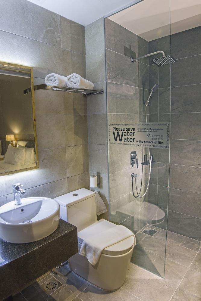 Redpine Boutique Hotel Skudai Bagian luar foto