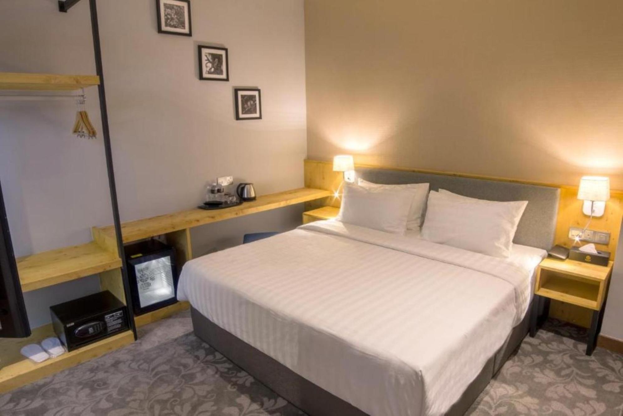 Redpine Boutique Hotel Skudai Bagian luar foto