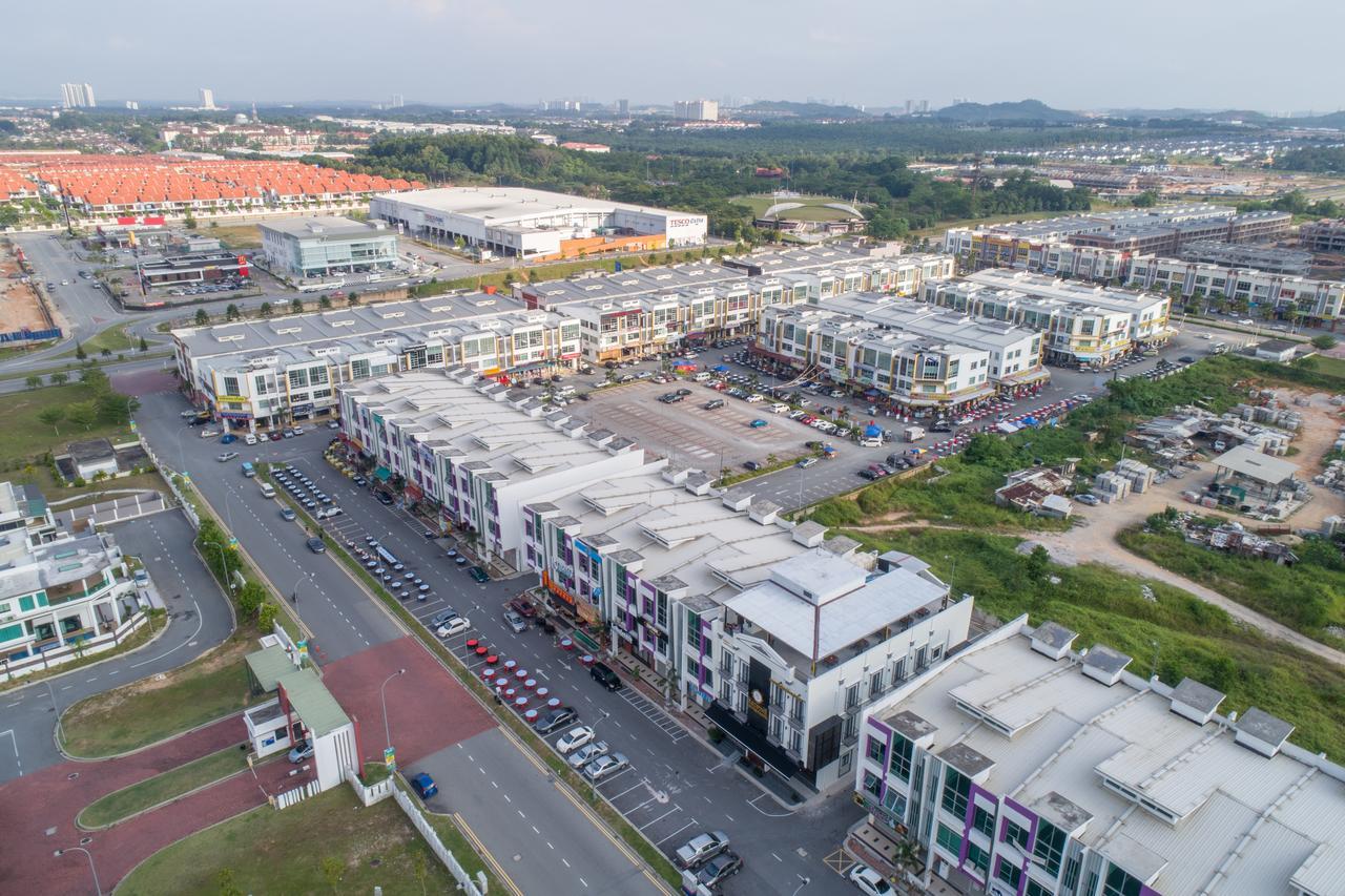 Redpine Boutique Hotel Skudai Bagian luar foto